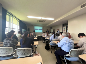 気象台見学_会議室